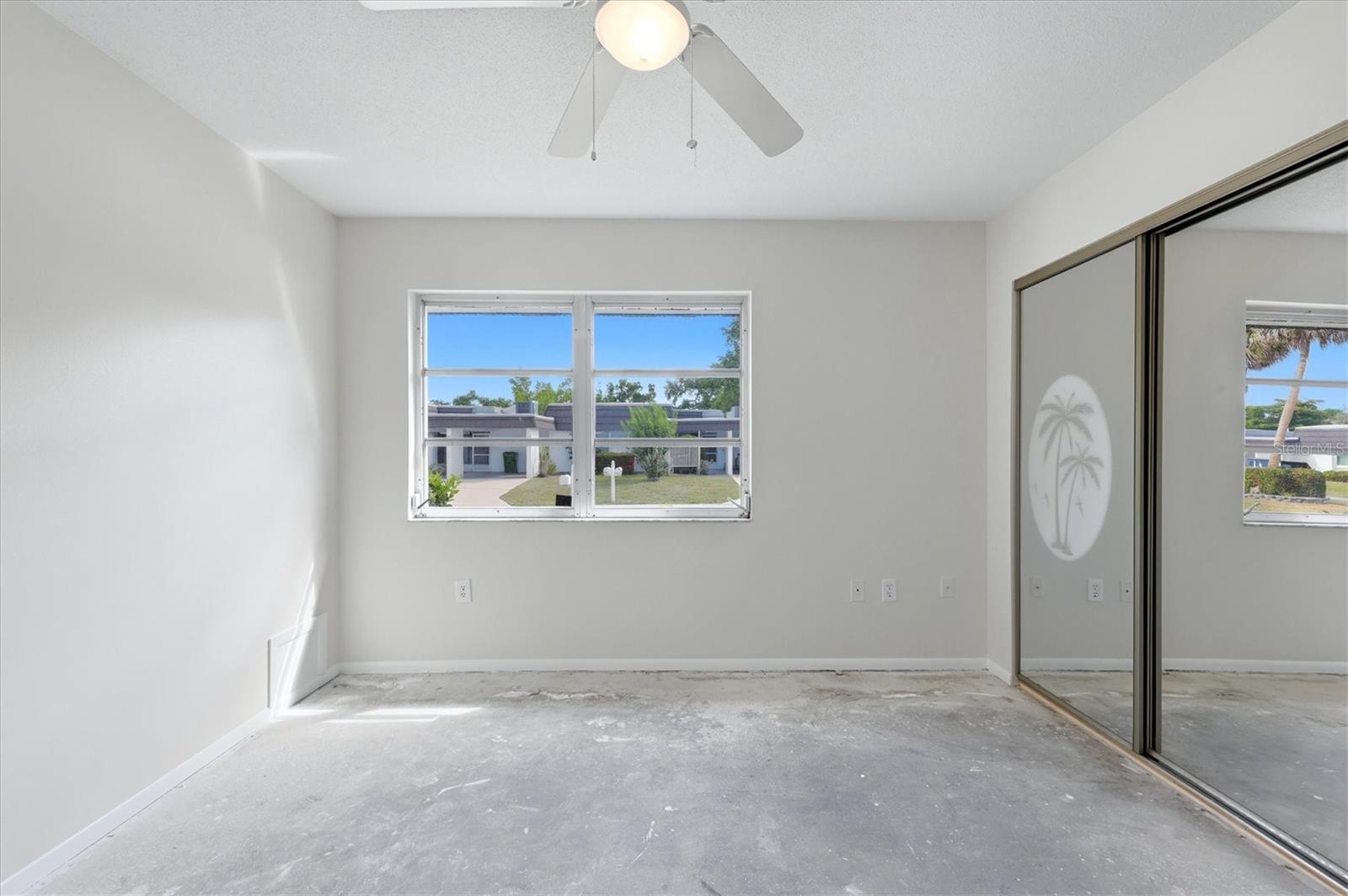 GLEN OAKS RIDGE VILLAS 2 - Residential