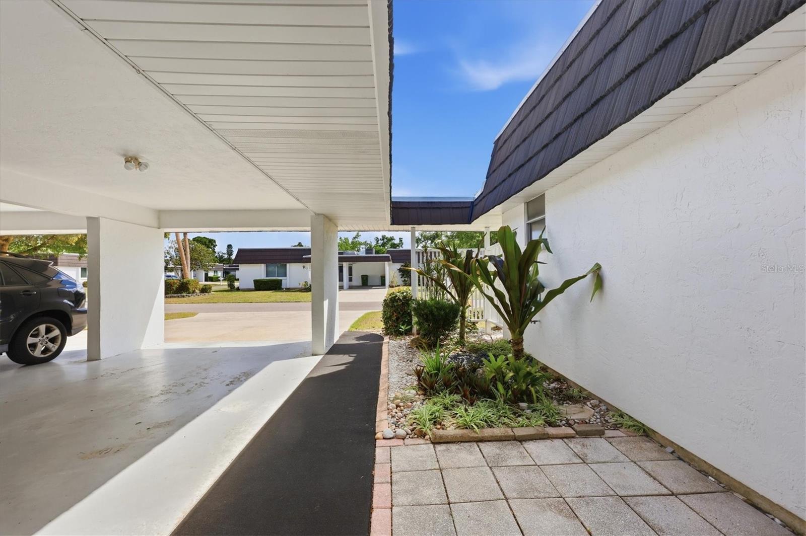GLEN OAKS RIDGE VILLAS 2 - Residential