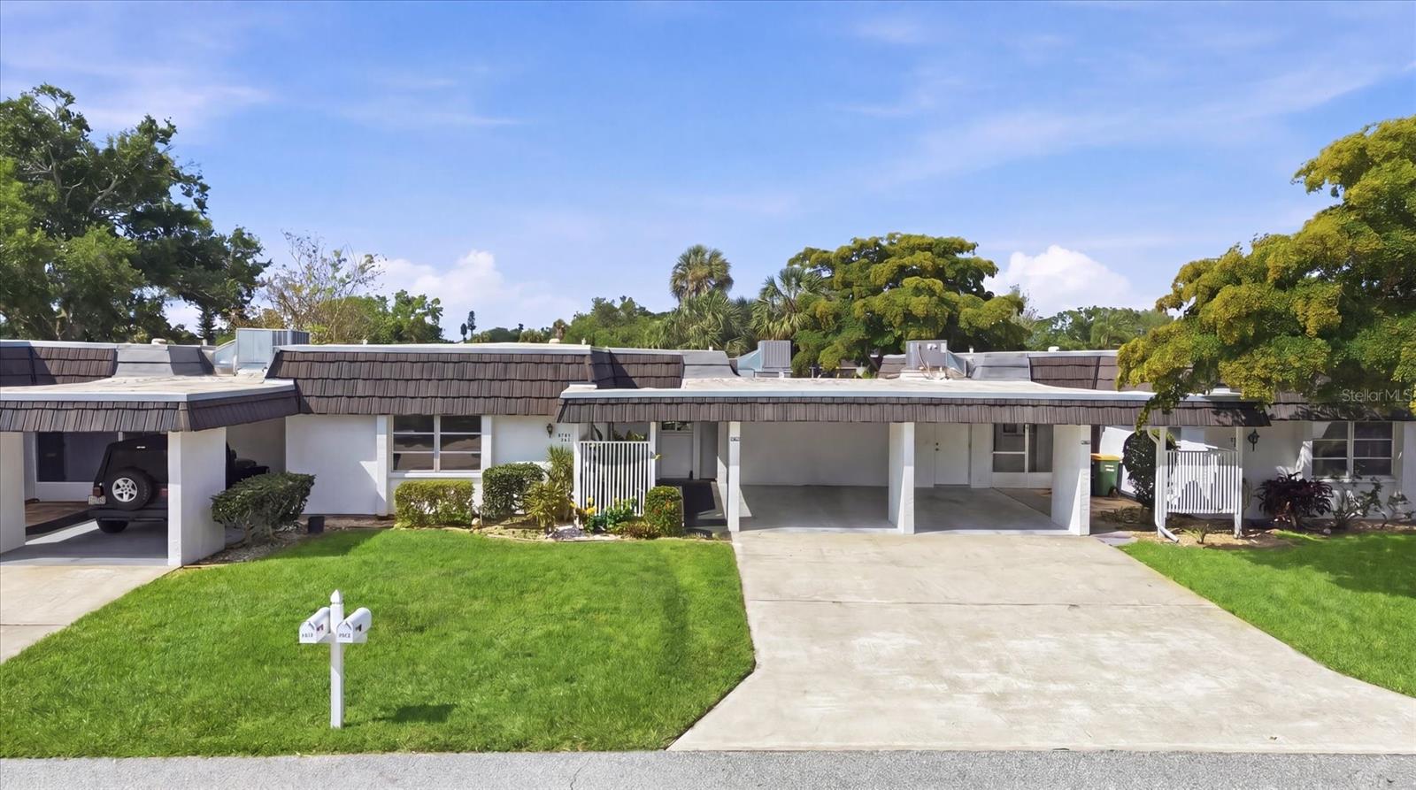 GLEN OAKS RIDGE VILLAS 2 - Residential