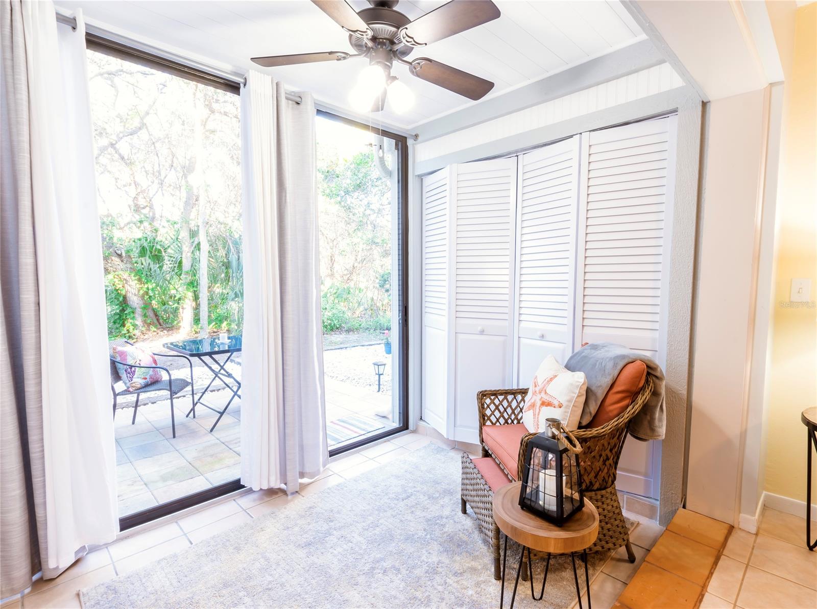 Sea Woods Condo Ph 01 & 02 - Residential