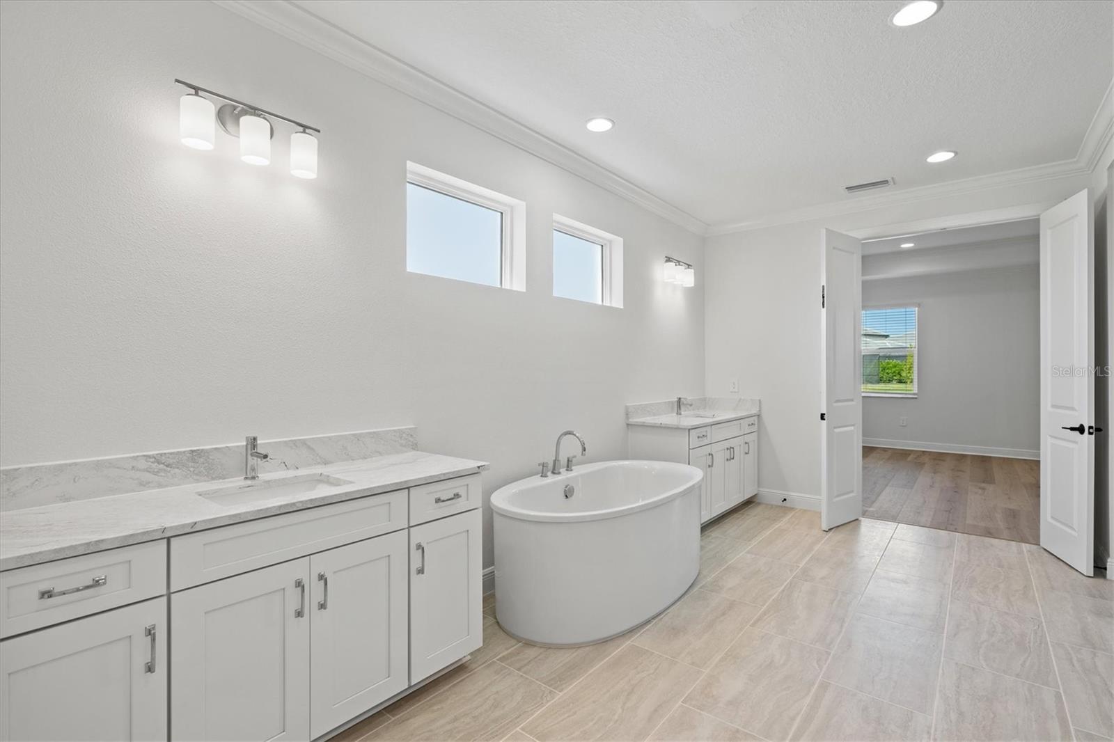 CASSATA LAKES - Residential