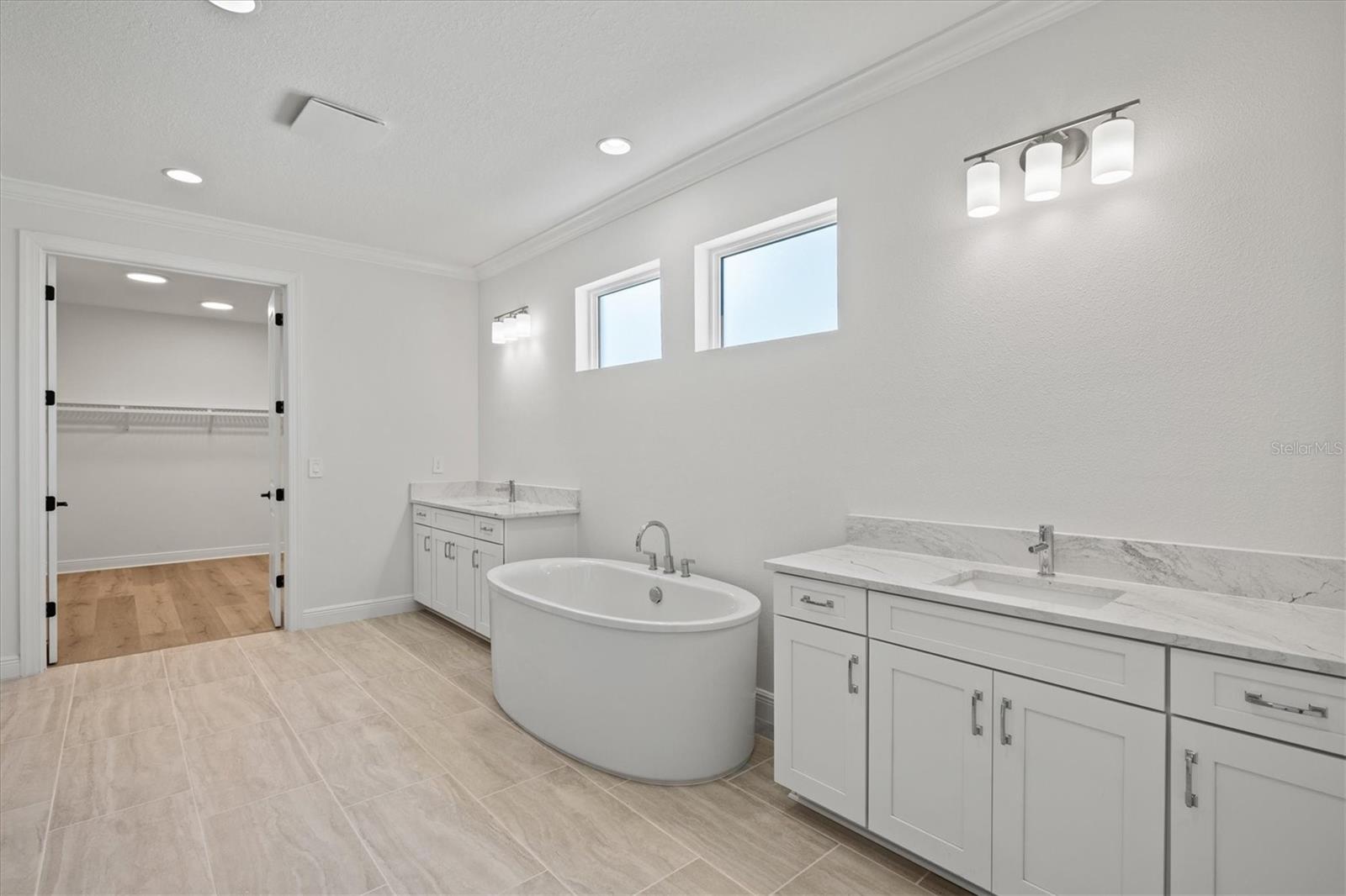 CASSATA LAKES - Residential