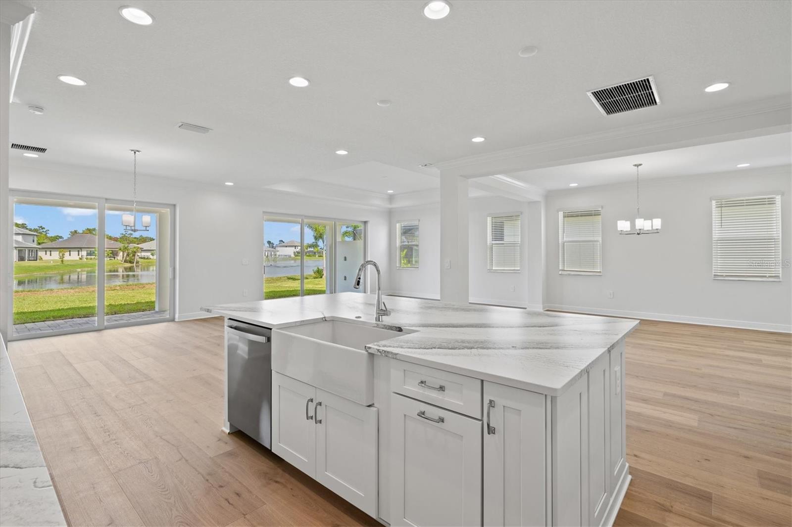 CASSATA LAKES - Residential