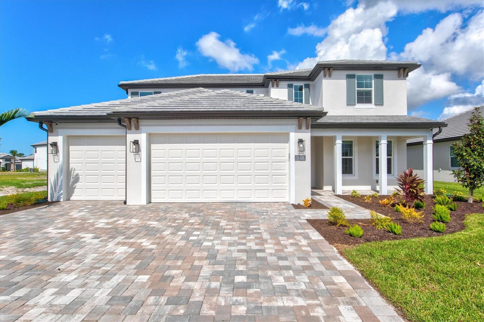 CASSATA LAKES - Residential