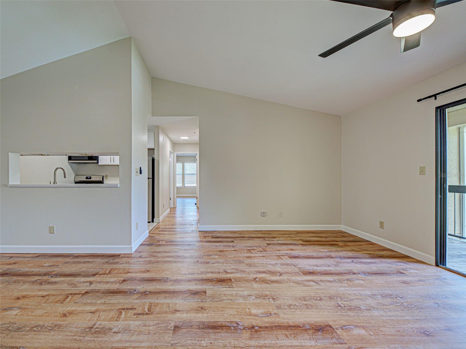 VINTAGE GRAND - Residential Lease