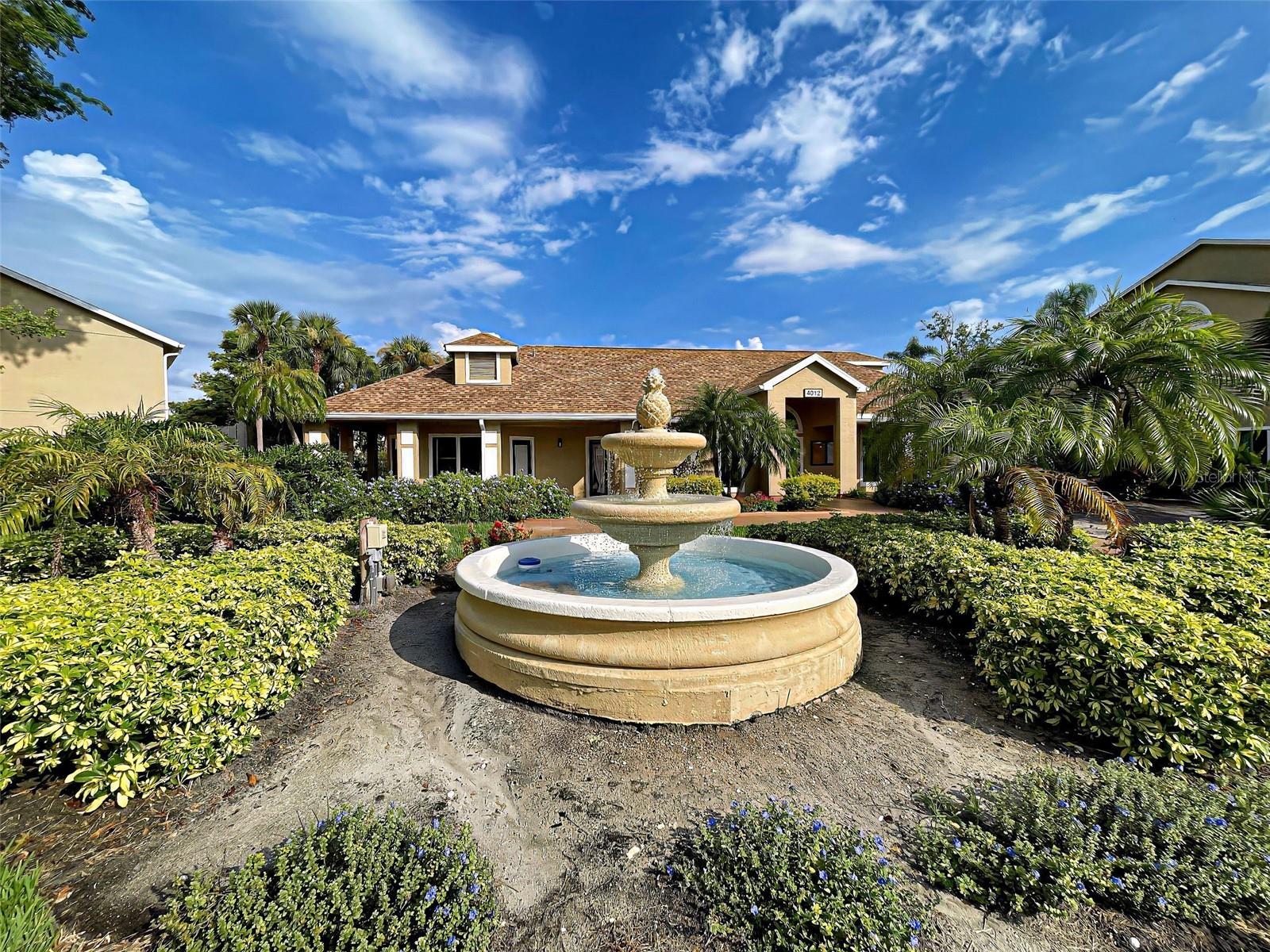 VINTAGE GRAND - Residential Lease