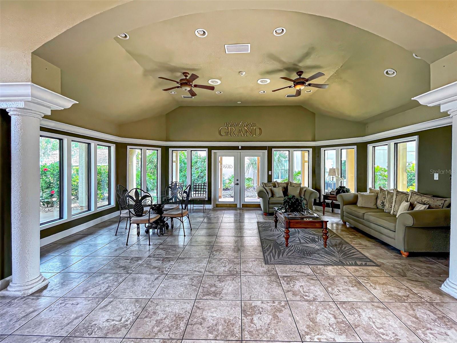 VINTAGE GRAND - Residential Lease