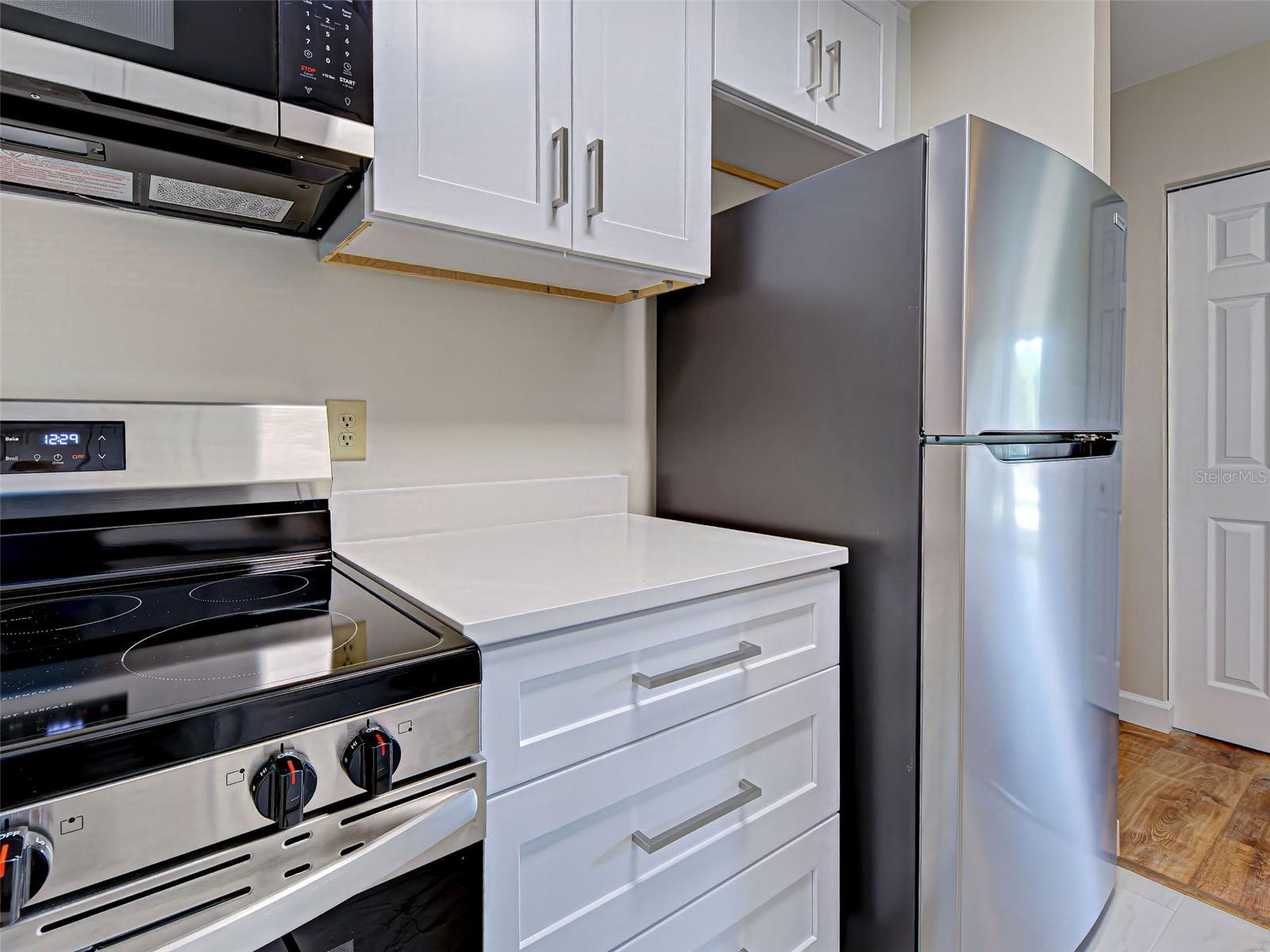 VINTAGE GRAND - Residential Lease