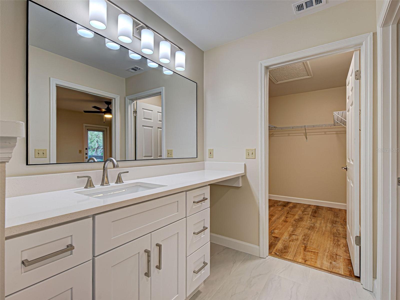 VINTAGE GRAND - Residential Lease