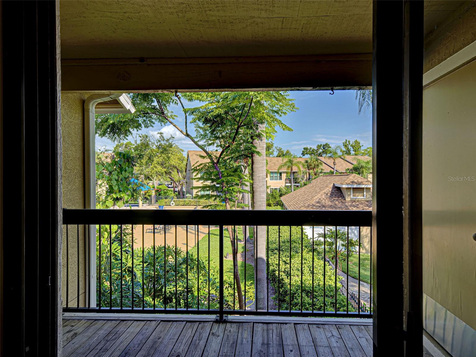 VINTAGE GRAND - Residential Lease