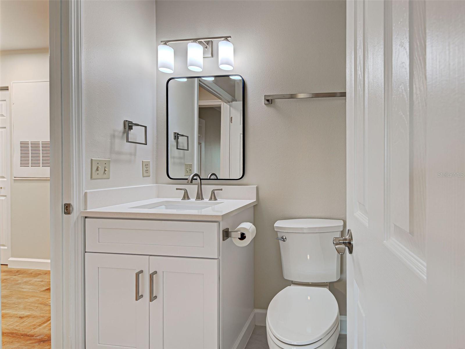 VINTAGE GRAND - Residential Lease