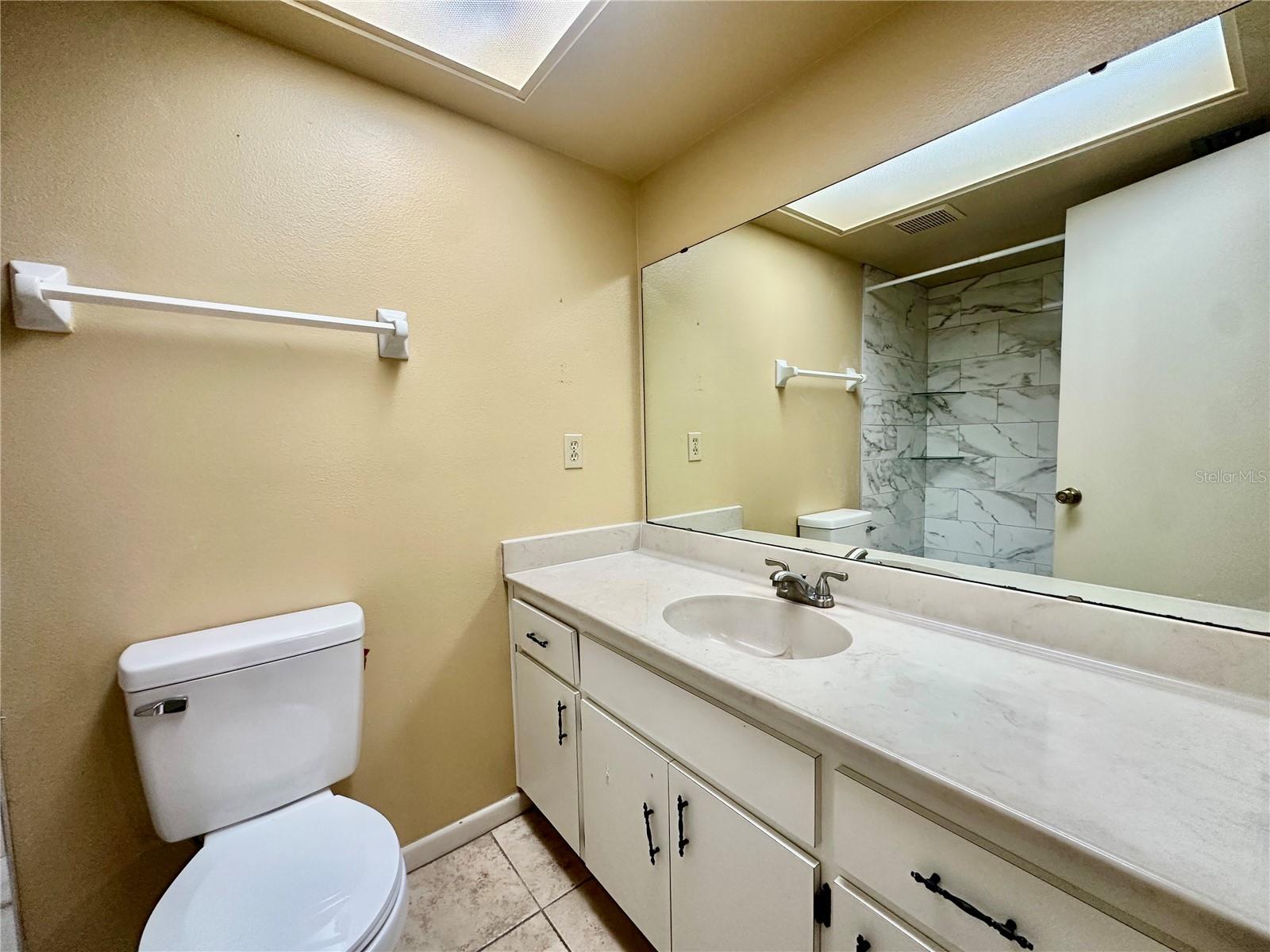 LAKE KIT CONDO - Residential Lease