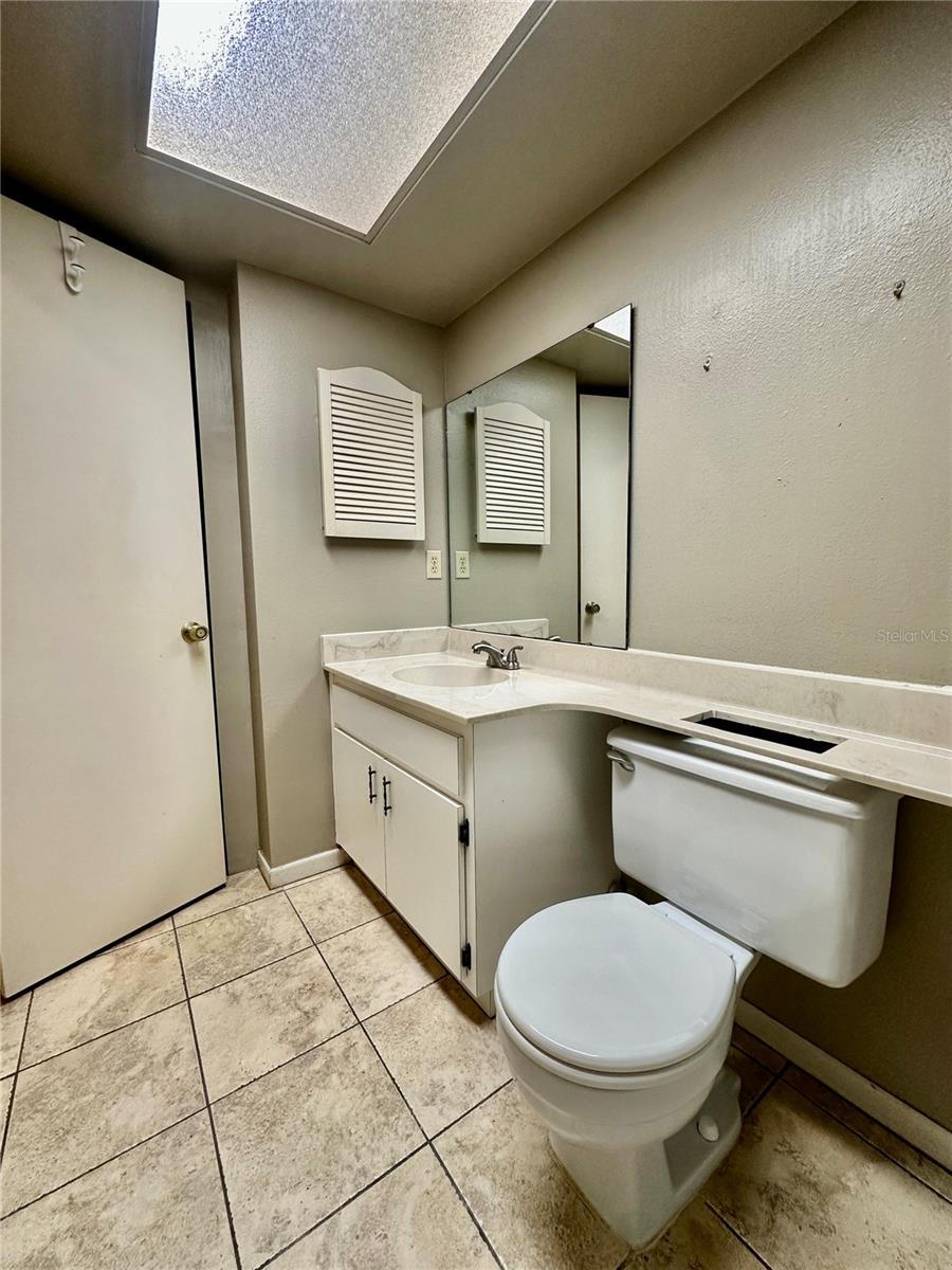 LAKE KIT CONDO - Residential Lease