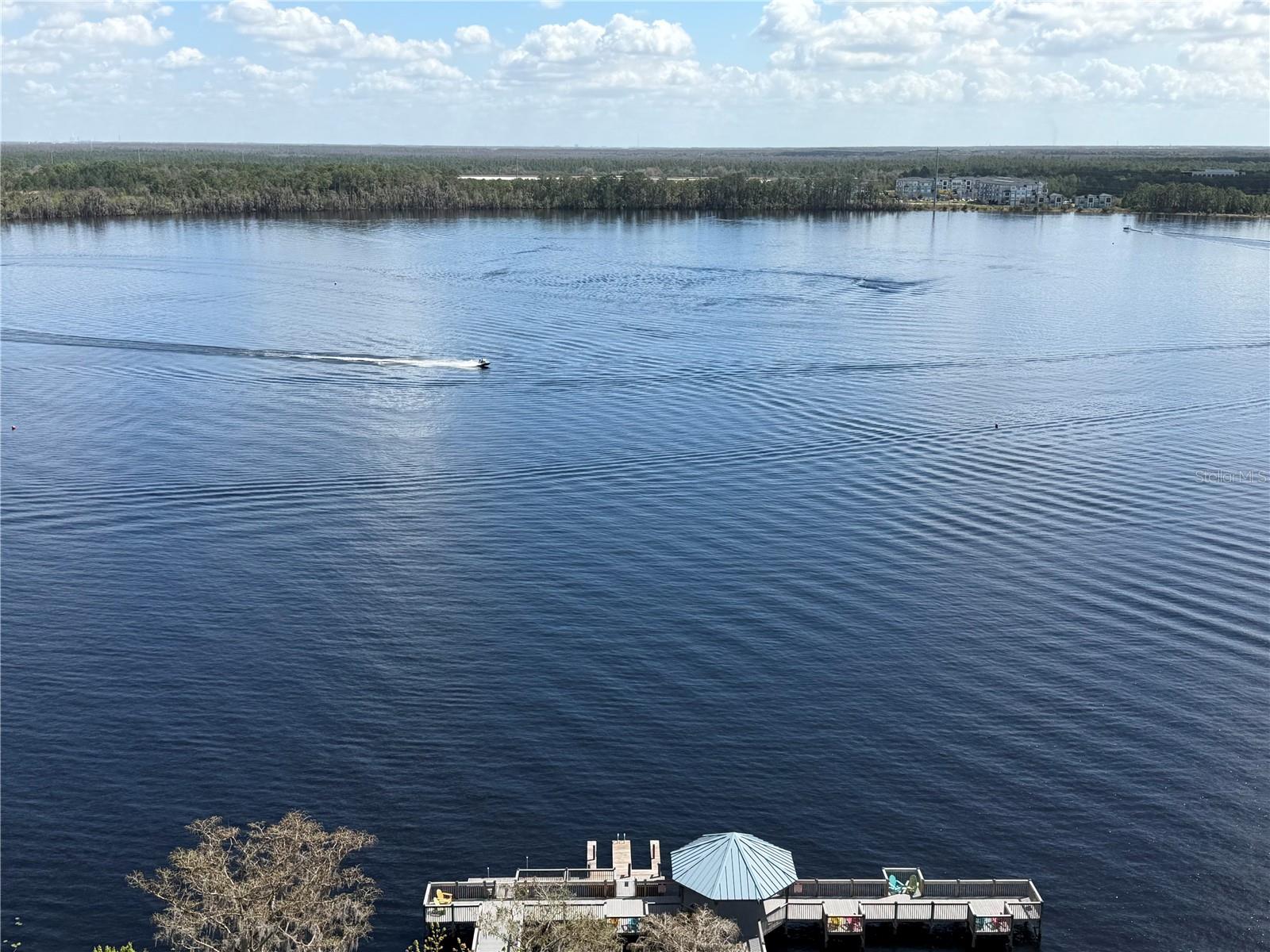 BLUE HERON BEACH RESIDENCE TOWER I - Residential