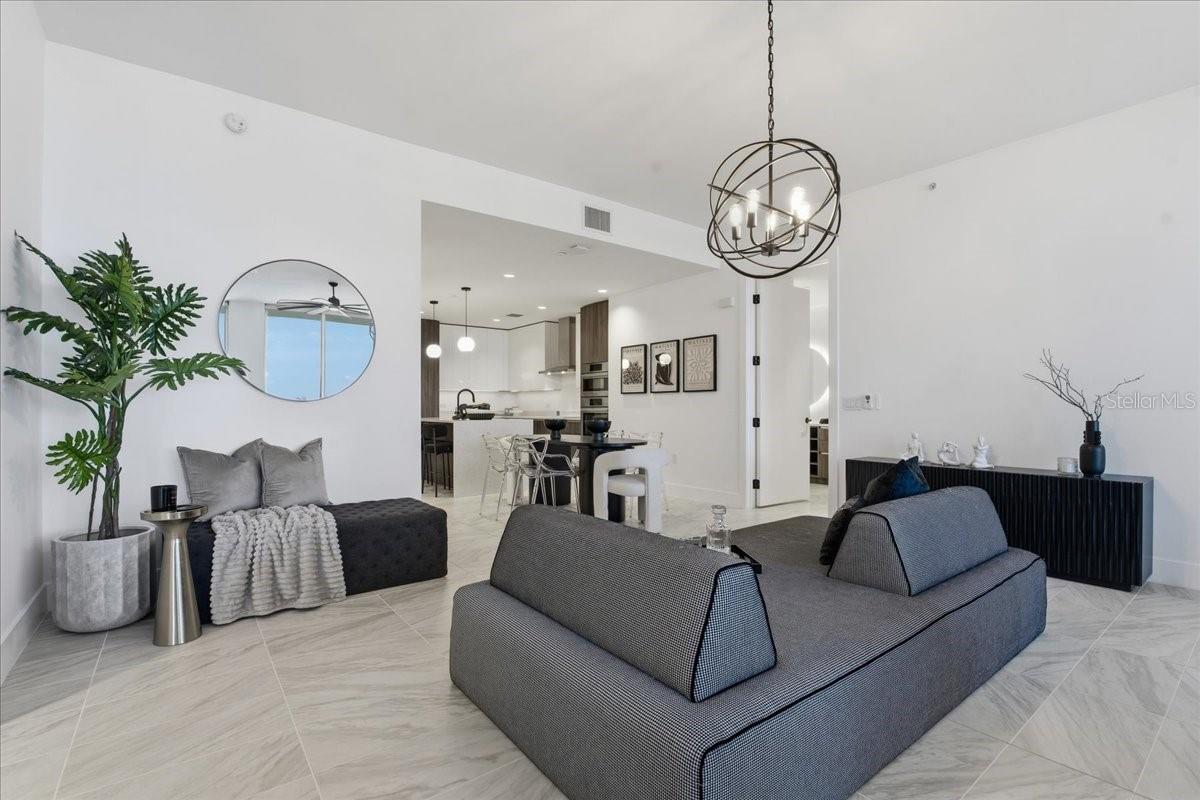 REFLECTION CONDO - Residential