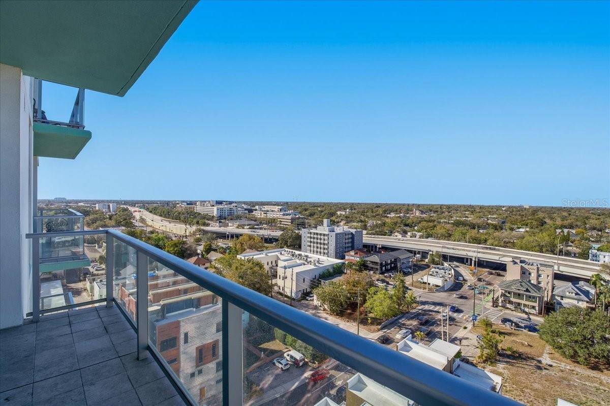 REFLECTION CONDO - Residential