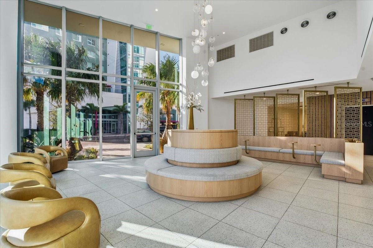 REFLECTION CONDO - Residential