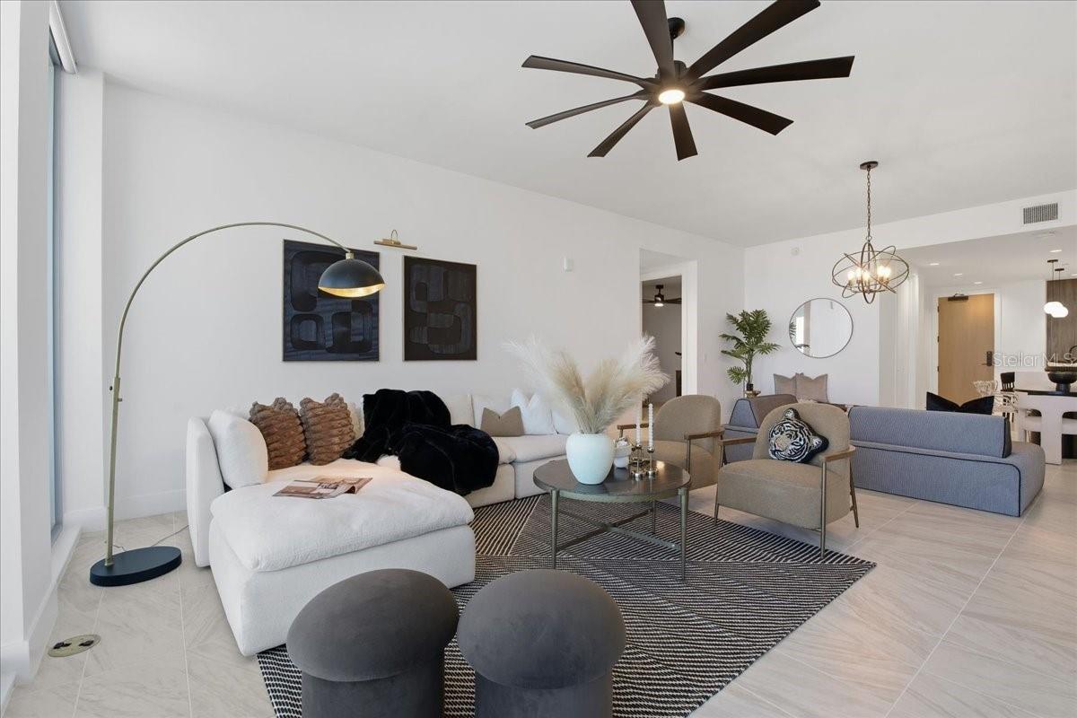 REFLECTION CONDO - Residential