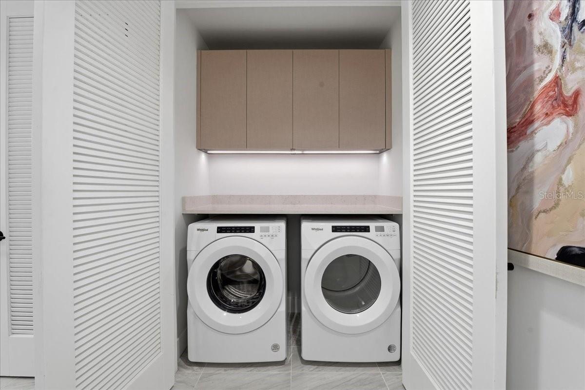 REFLECTION CONDO - Residential