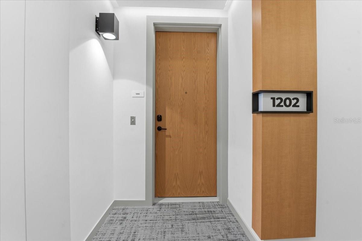 REFLECTION CONDO - Residential