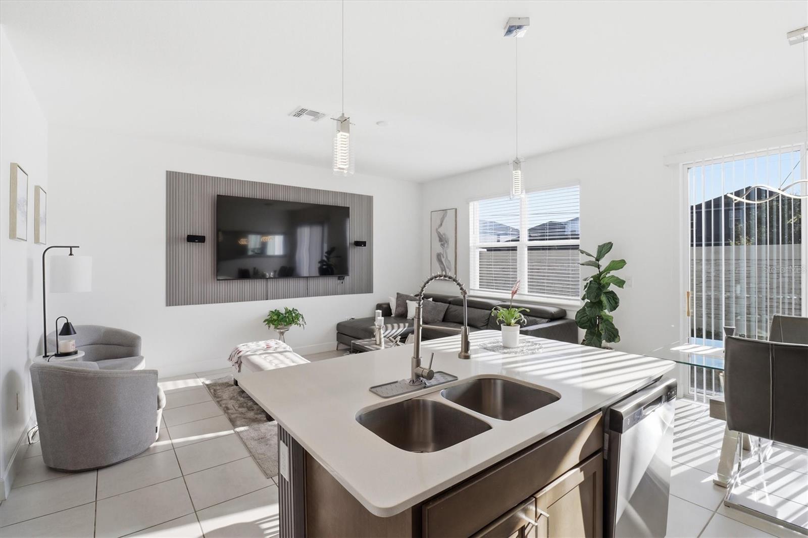 TOWNHOMES AT RIVERS EDGE - Residential