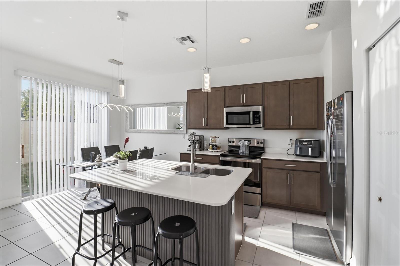 TOWNHOMES AT RIVERS EDGE - Residential