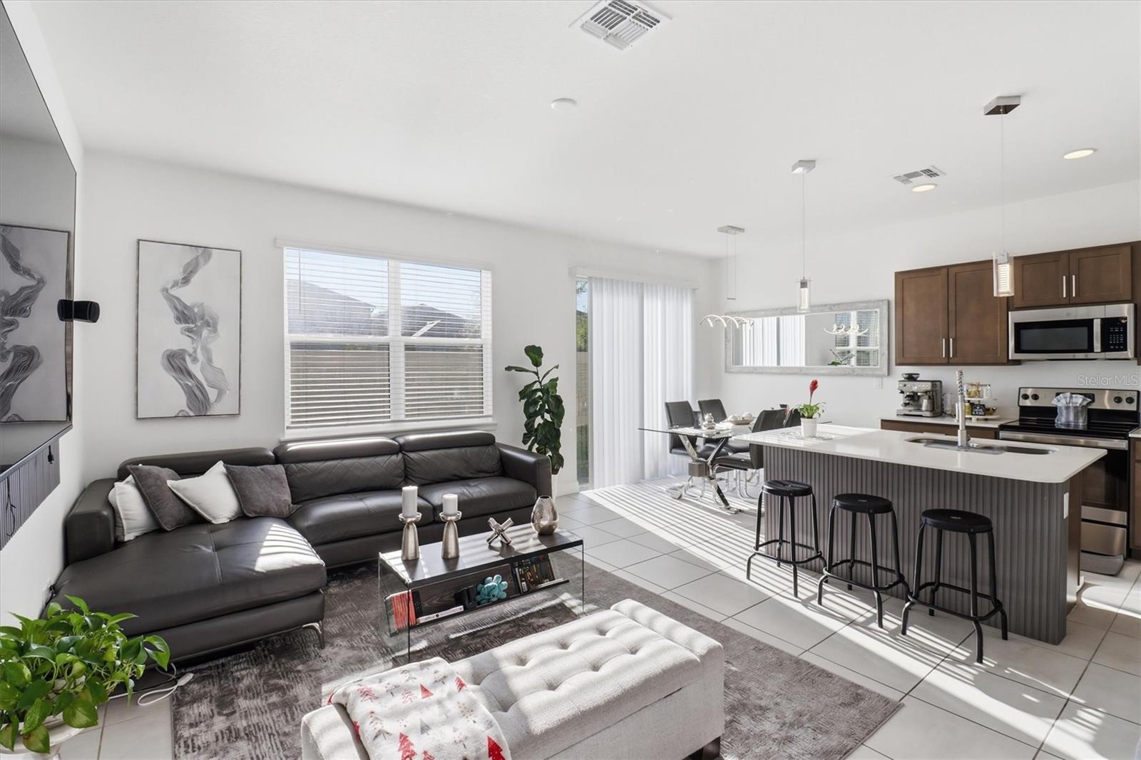 TOWNHOMES AT RIVERS EDGE - Residential