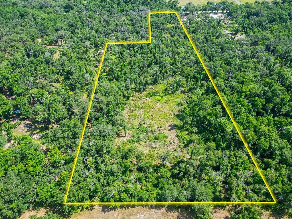 Photo of 672 Highway, Lithia, FL 33547 (MLS # TB8510144)
