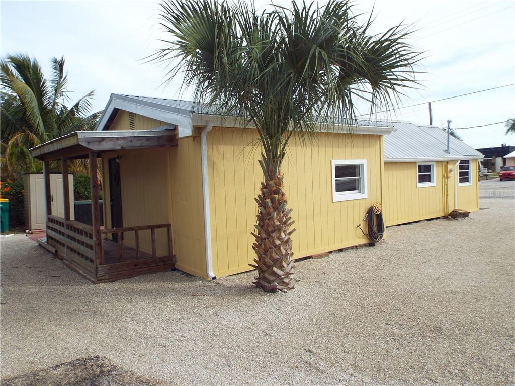 Photo of 150 E Bay Heights Road, Englewood, FL 34223 (MLS # D6147285)