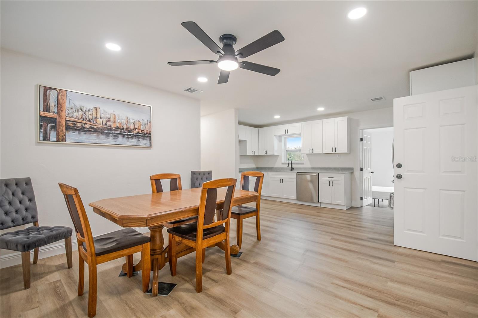 LITTLE WEKIWA ESTATES NO 1 - Residential