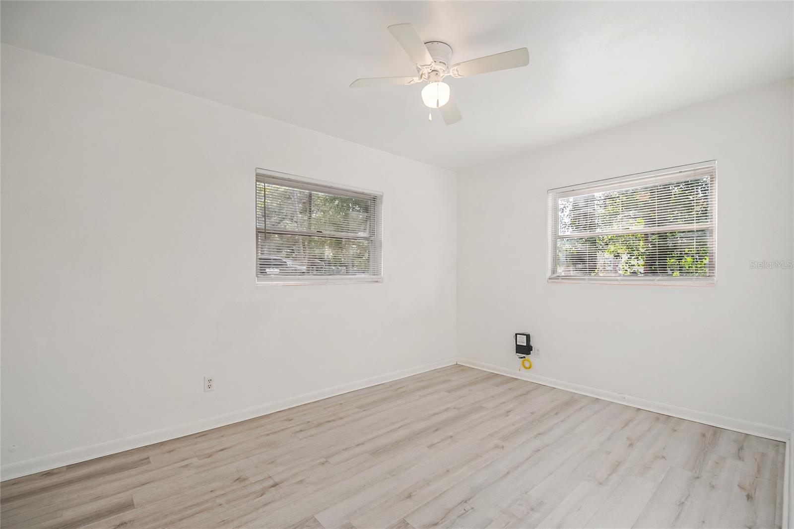 LITTLE WEKIWA ESTATES NO 1 - Residential