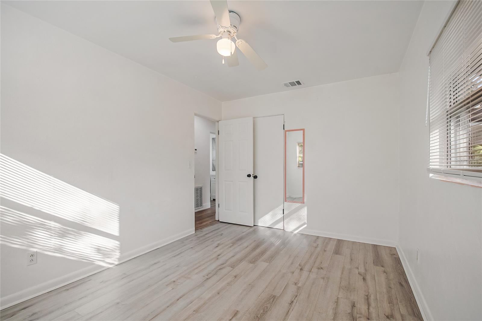 LITTLE WEKIWA ESTATES NO 1 - Residential