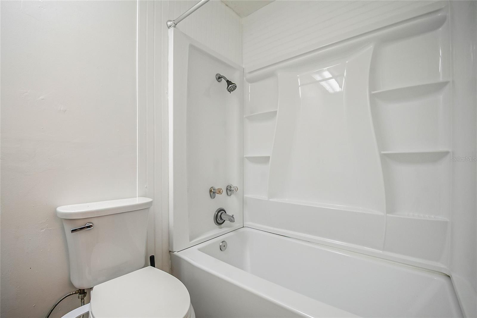 LITTLE WEKIWA ESTATES NO 1 - Residential