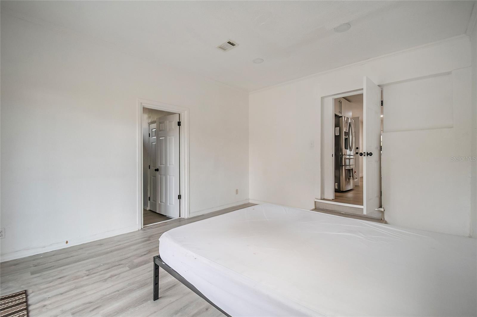 LITTLE WEKIWA ESTATES NO 1 - Residential