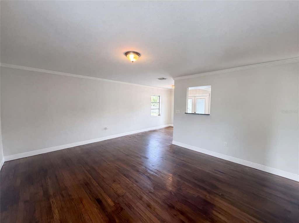 Photo of 6129 5th Avenue N, St Petersburg, FL 33710 (MLS # O6426090)