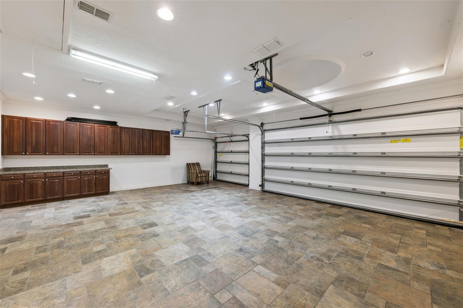 JOHNS LAKE POINTE A & S - Residential