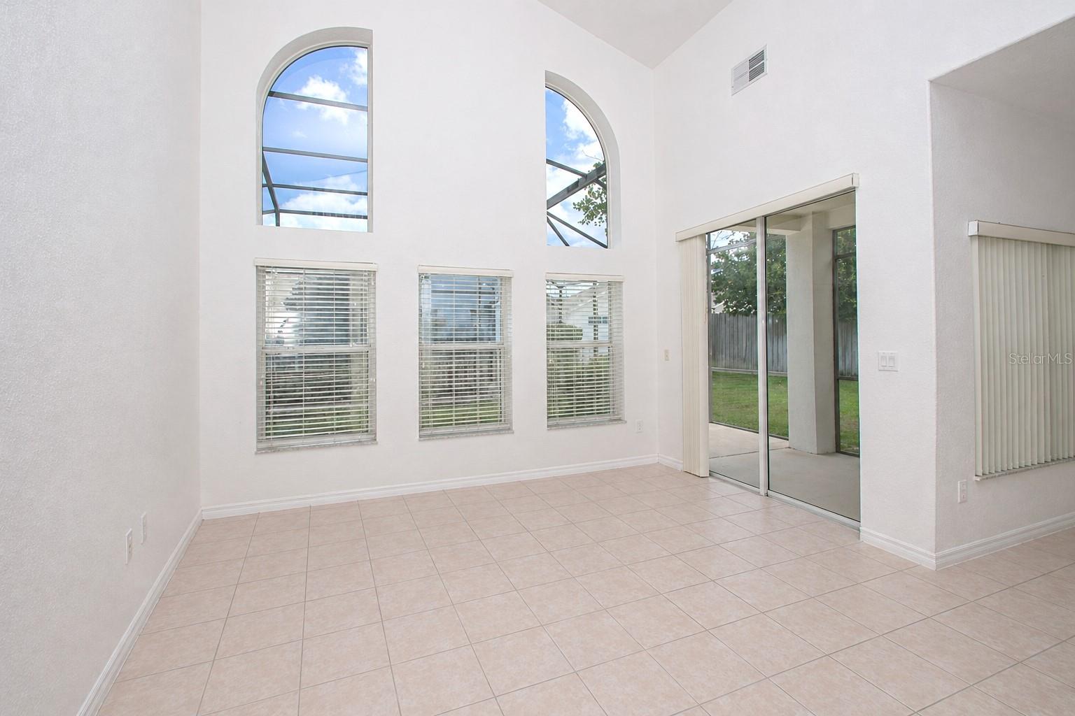 FALCON POINTE REP - Residential
