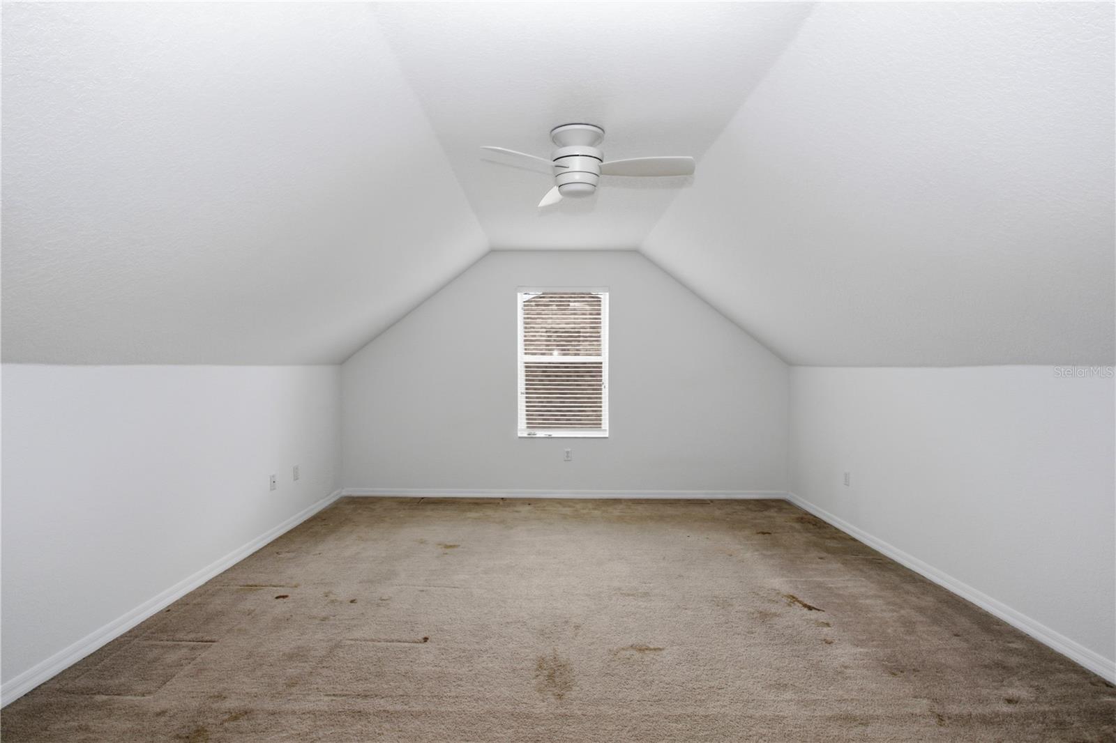 FALCON POINTE REP - Residential