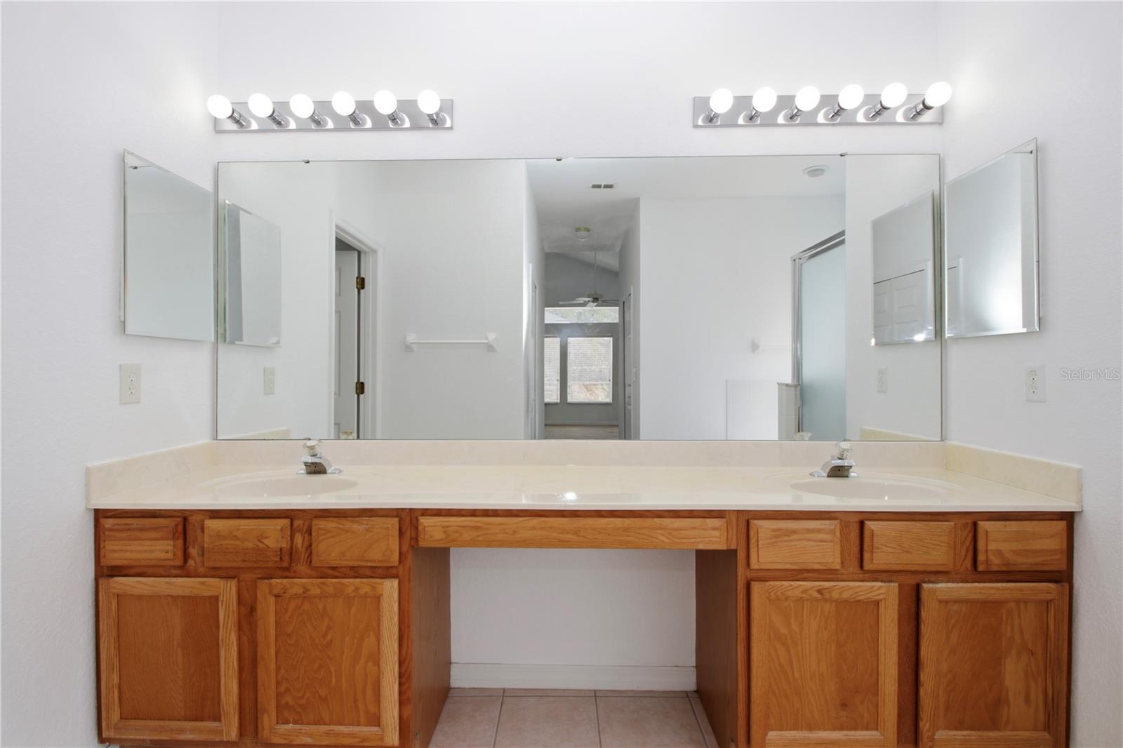 FALCON POINTE REP - Residential