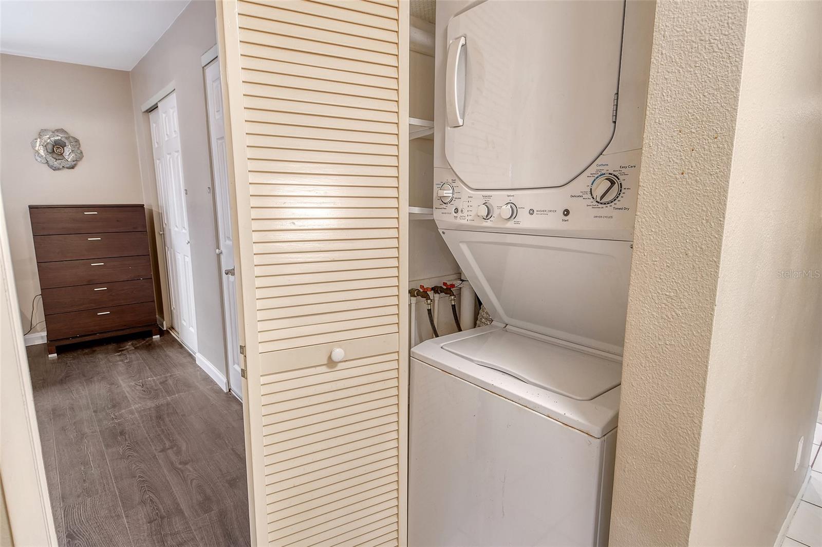 THE FOURTH BAYSHORE - Residential