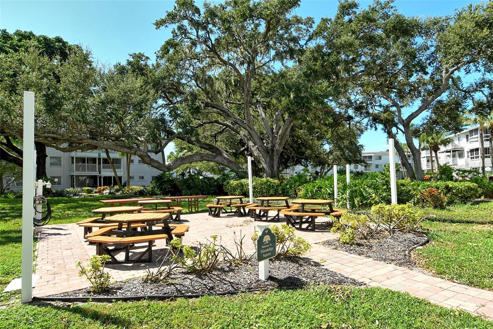 THE FOURTH BAYSHORE - Residential