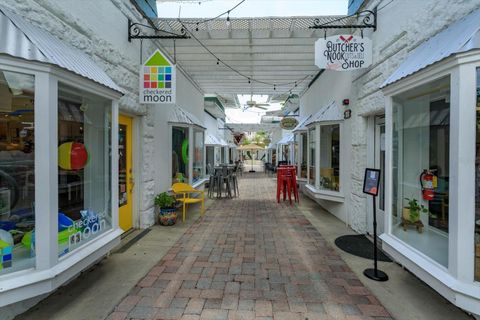 Tiny photo for 237 W 4th Avenue #2, Mount Dora, FL 32757 (MLS # G5084627)