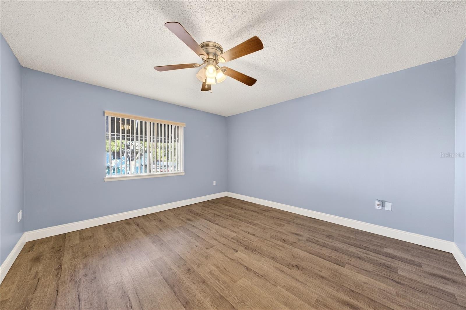 AVALON CONDO - Residential