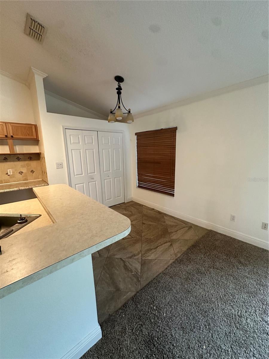 QUAIL VALLEY ESTATES - Residential Lease