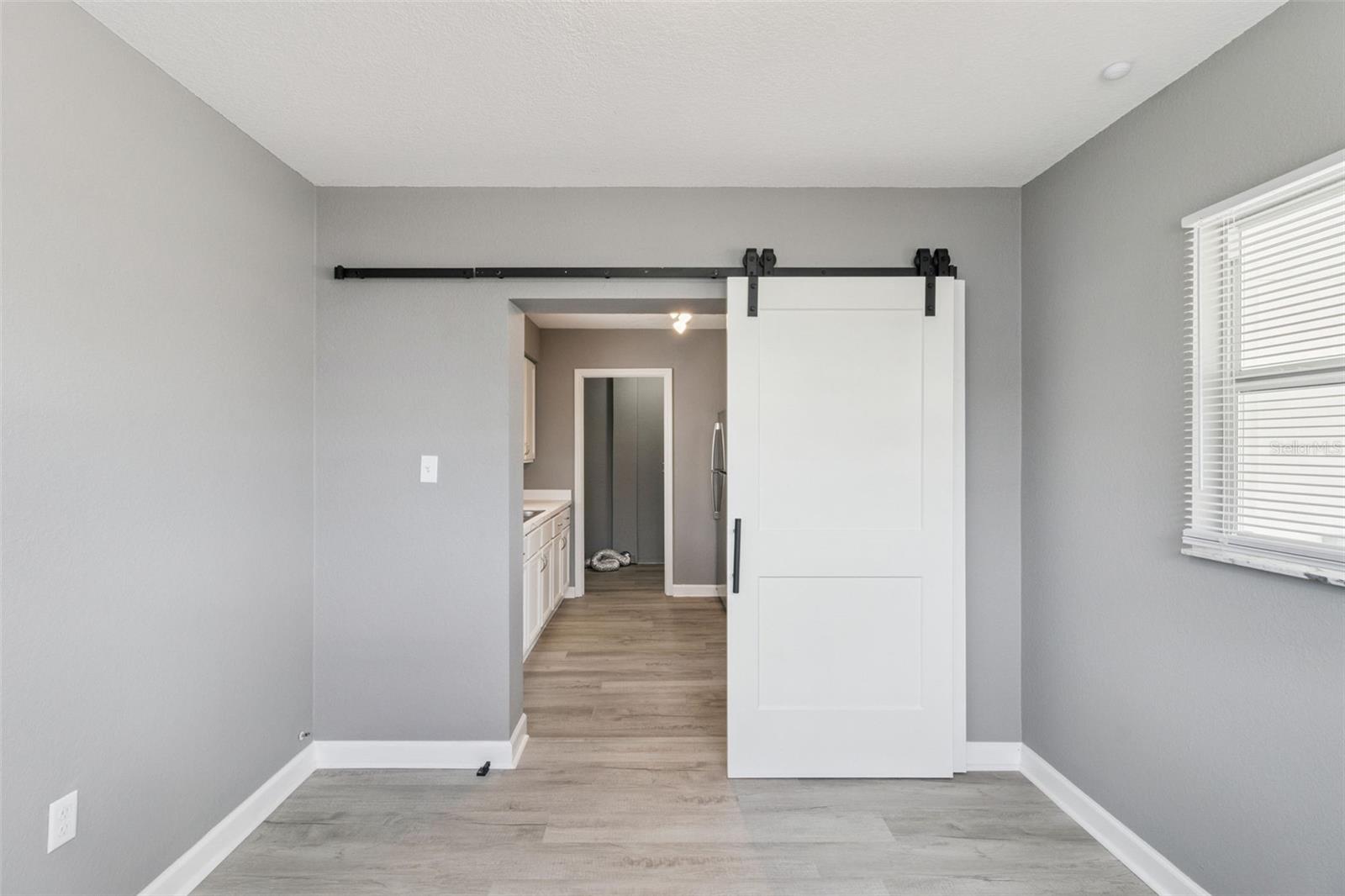 SUN RAY HOMES 01 - Residential