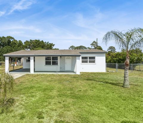 Photo of 331 Walter Avenue, Frostproof, FL 33843 (MLS # O6404085)