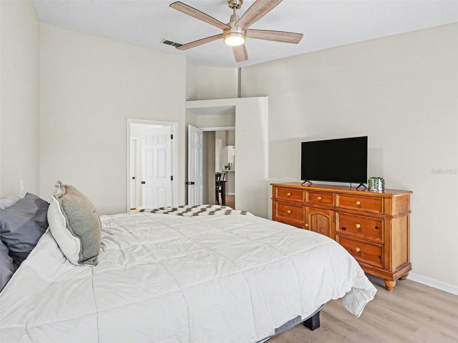 VENTURA COVE - Residential