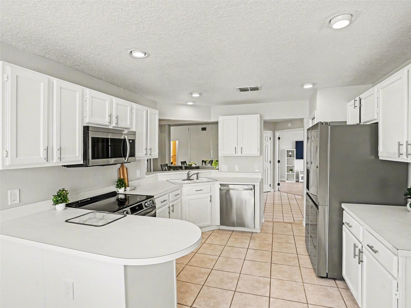 VENTURA COVE - Residential