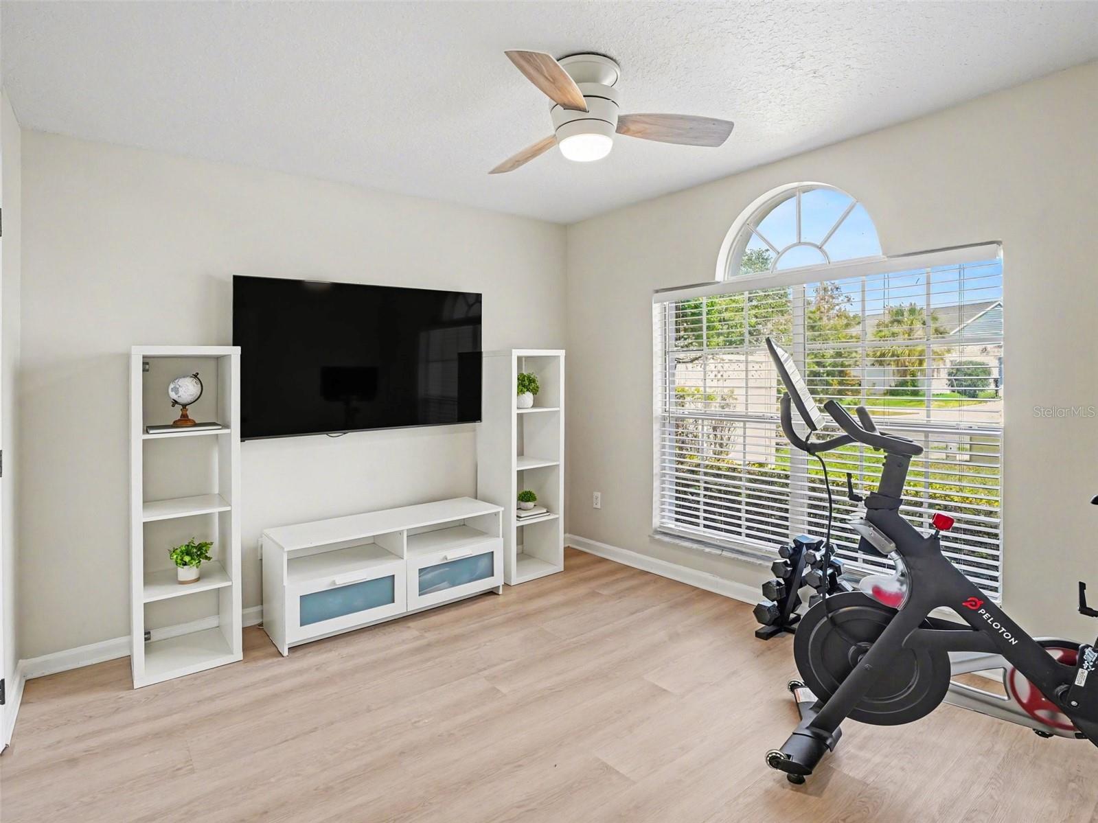 VENTURA COVE - Residential