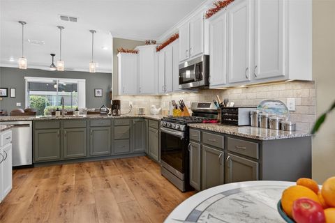 Tiny photo for 9996 SW 88th Loop, Ocala, FL 34481 (MLS # OM721993)